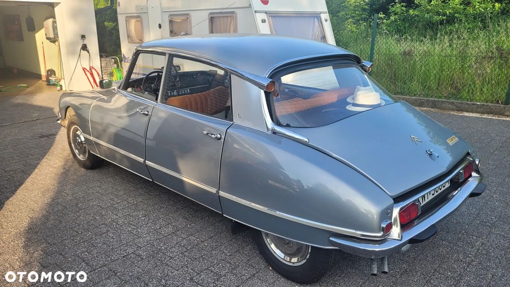 Citroën DS - 6