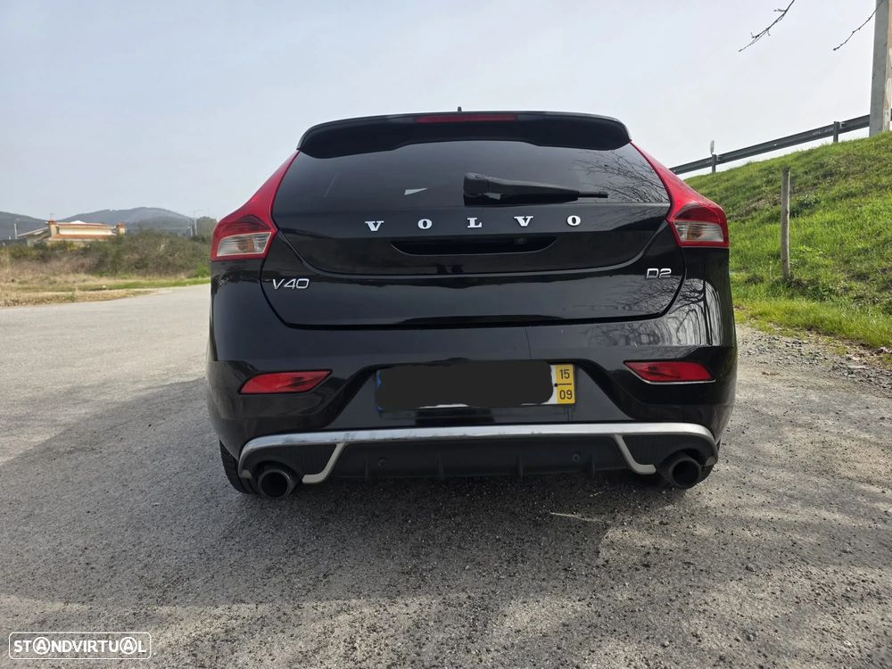 Volvo V40 2.0 D2 R-Design - 9