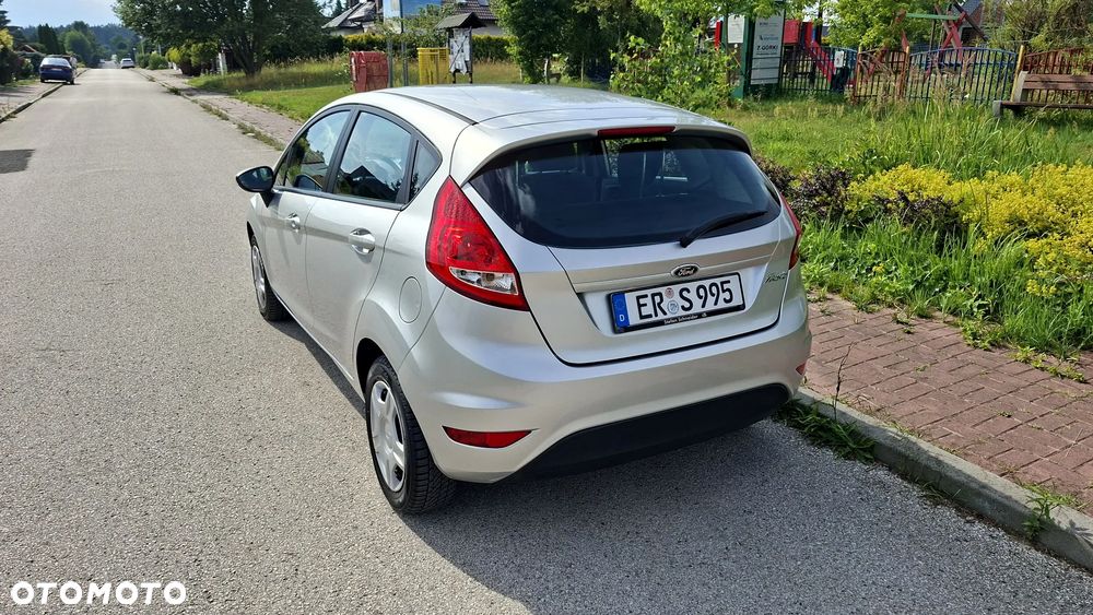 Ford Fiesta 1.25 Champions Edition - 10