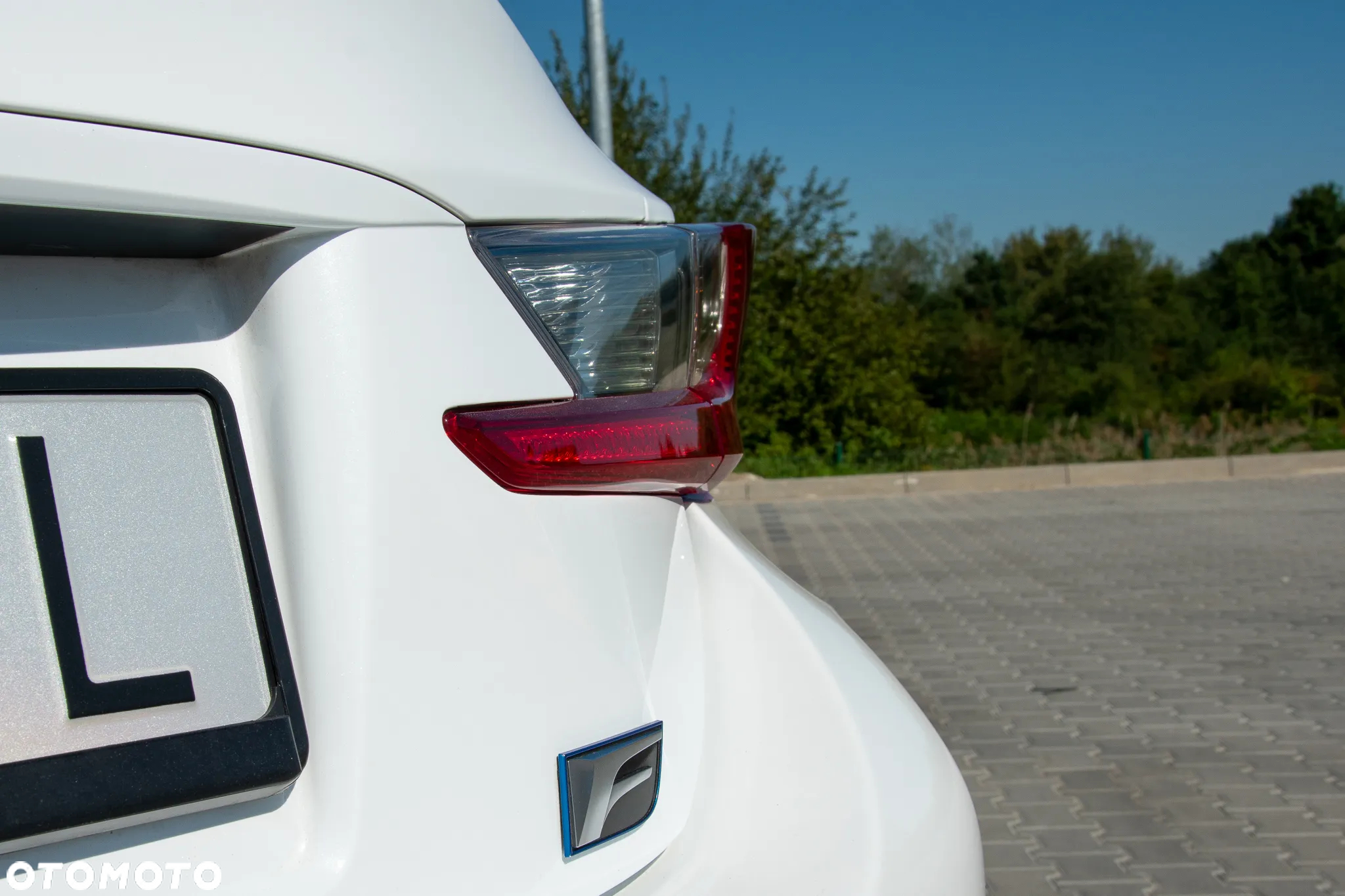 Lexus RC F Prestige - 17