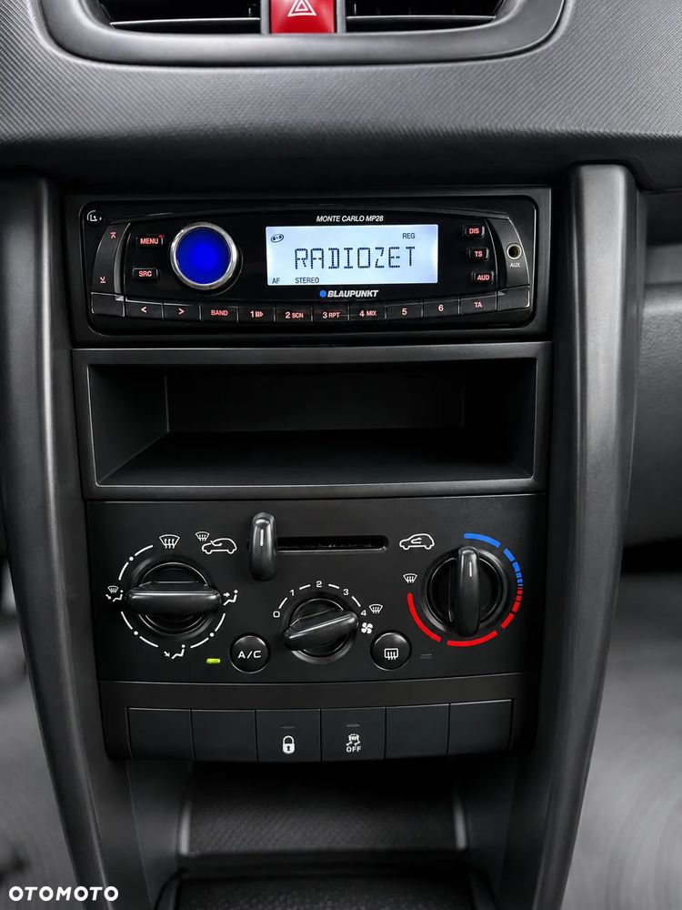 Peugeot 207 - 18