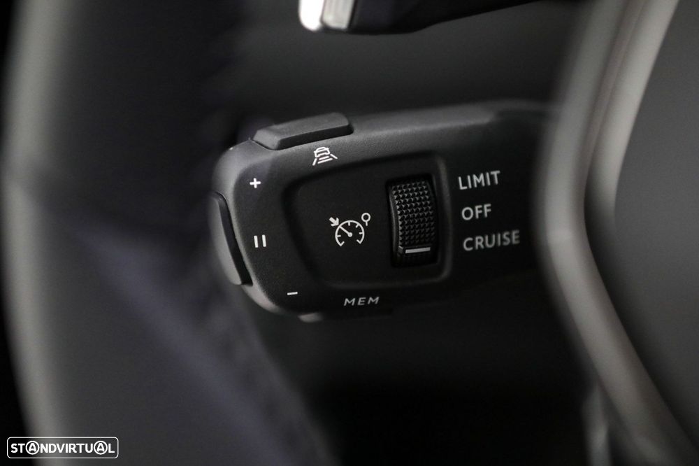 Peugeot 2008 1.2 Hybrid Allure e-DCS6 - 21