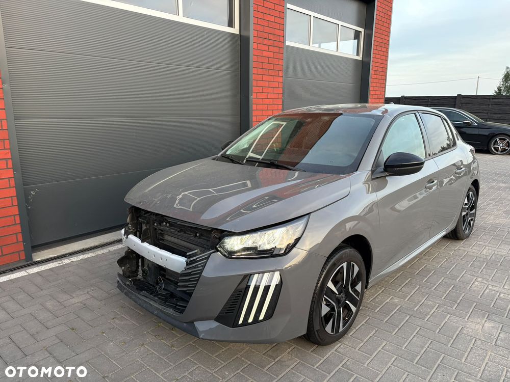 Peugeot 208 - 4
