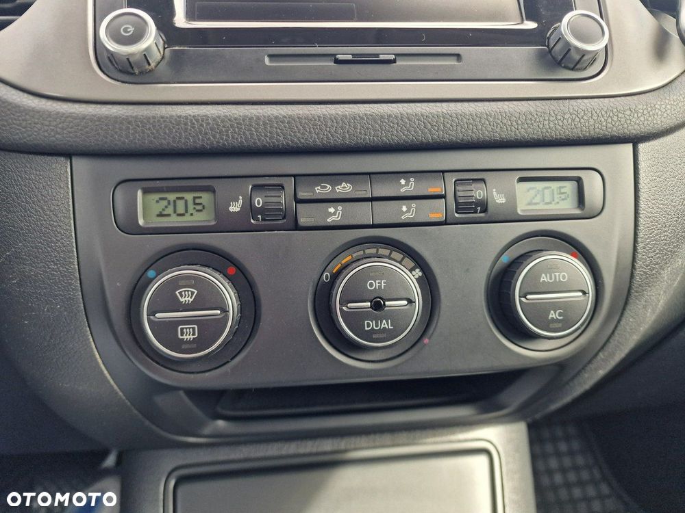 Volkswagen Tiguan 2.0 TDI DPF 4Motion BlueMotion Technology DSG Exclusive - 25