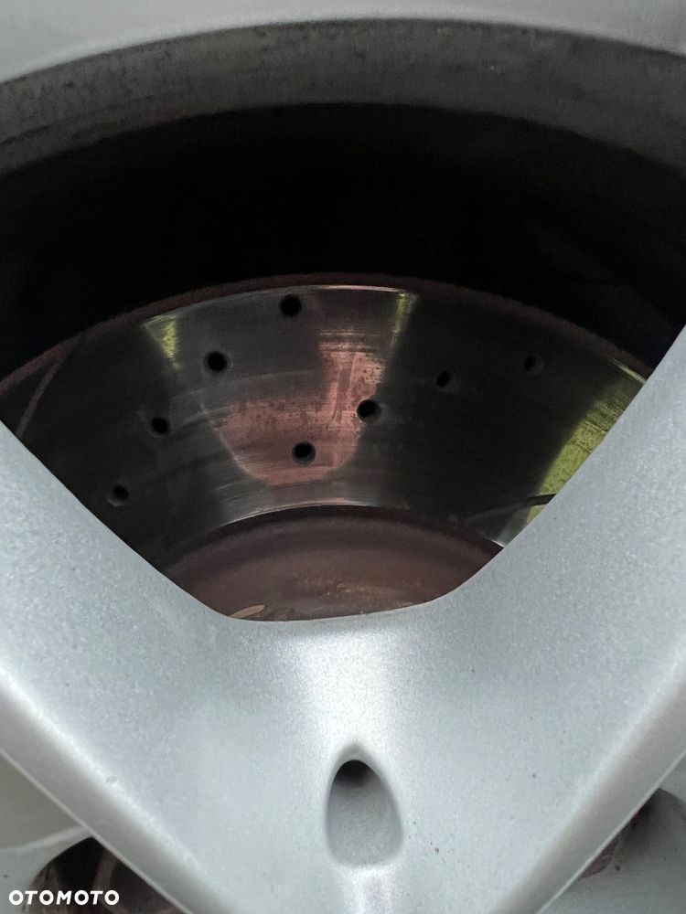 BMW Seria 3 318i - 18