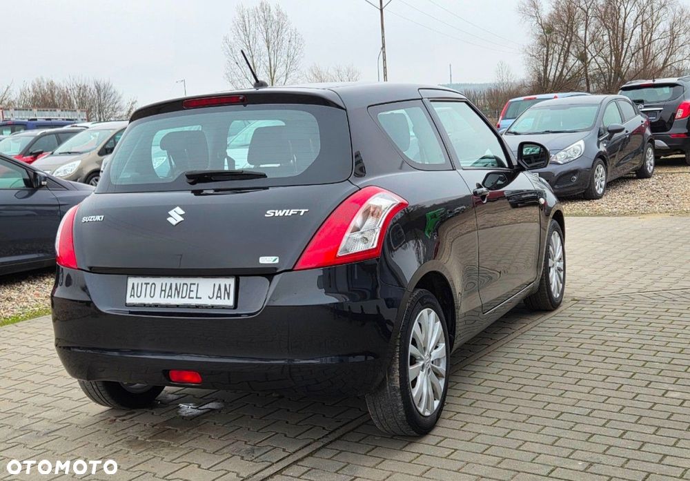 Suzuki Swift - 3