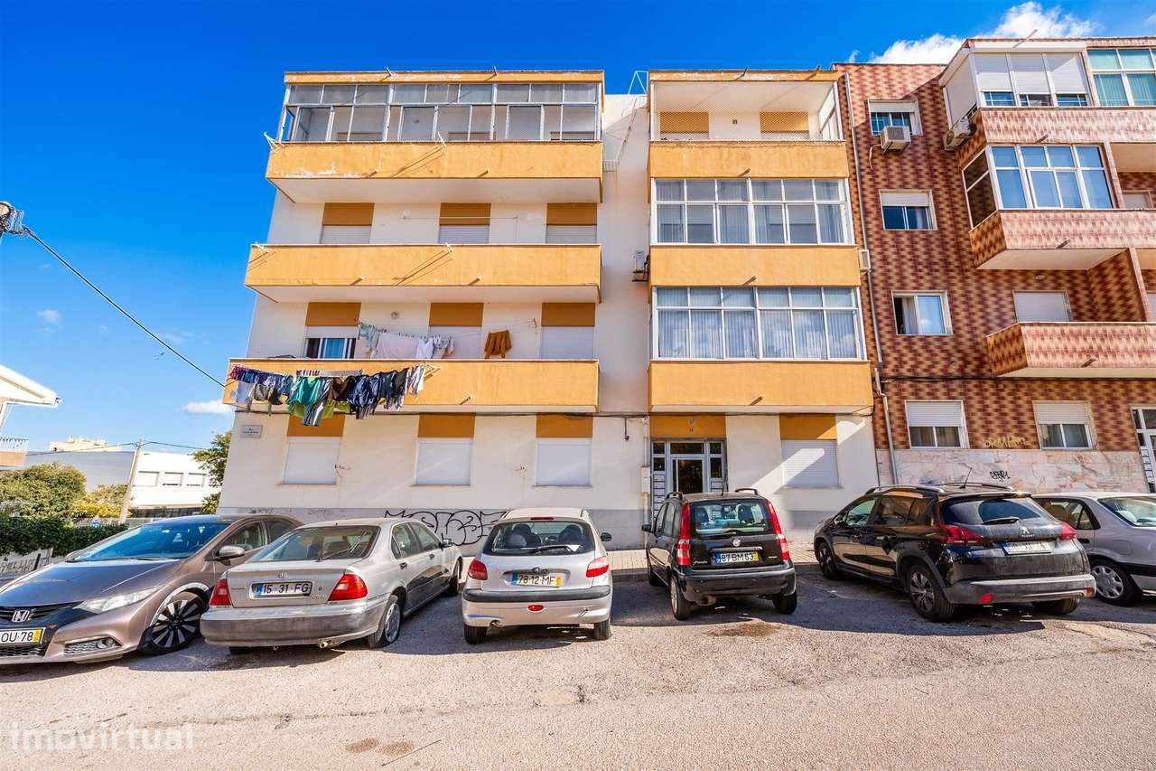Apartamento T1 na Amora - Grande imagem: 5/36