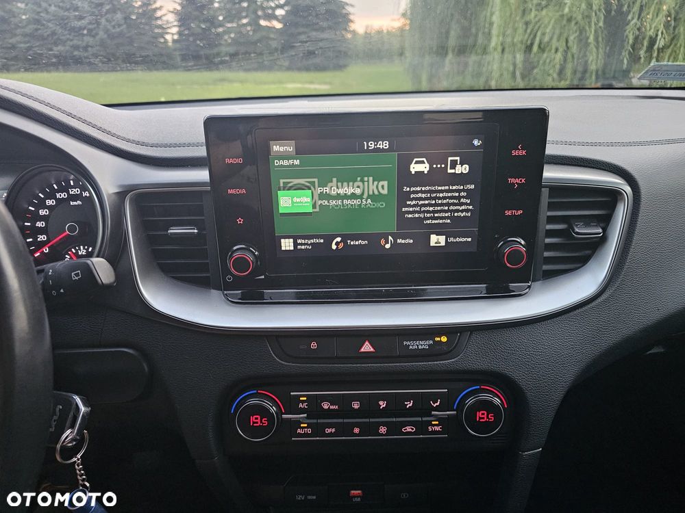 Kia XCeed 1.5 T-GDI M - 12