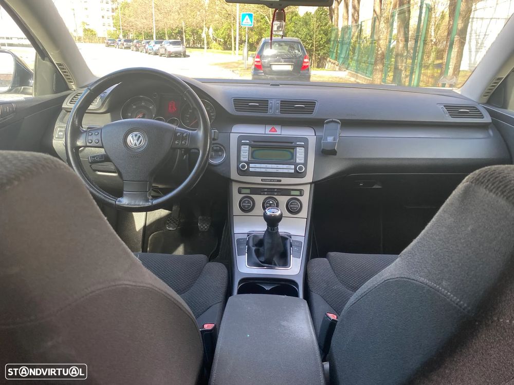 VW Passat Variant 2.0 TDi Confortline - 13