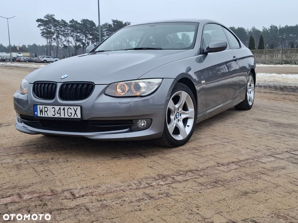 BMW Seria 3 320i Edition Exclusive - 1