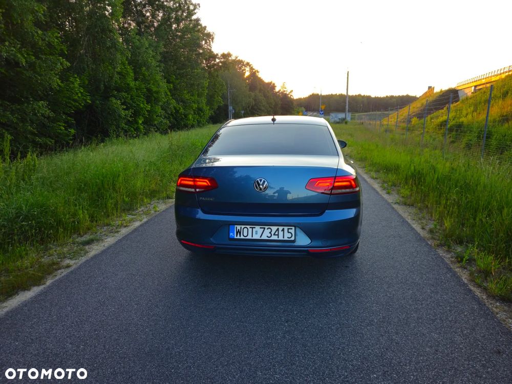 Volkswagen Passat 2.0 TDI BMT Comfortline - 20