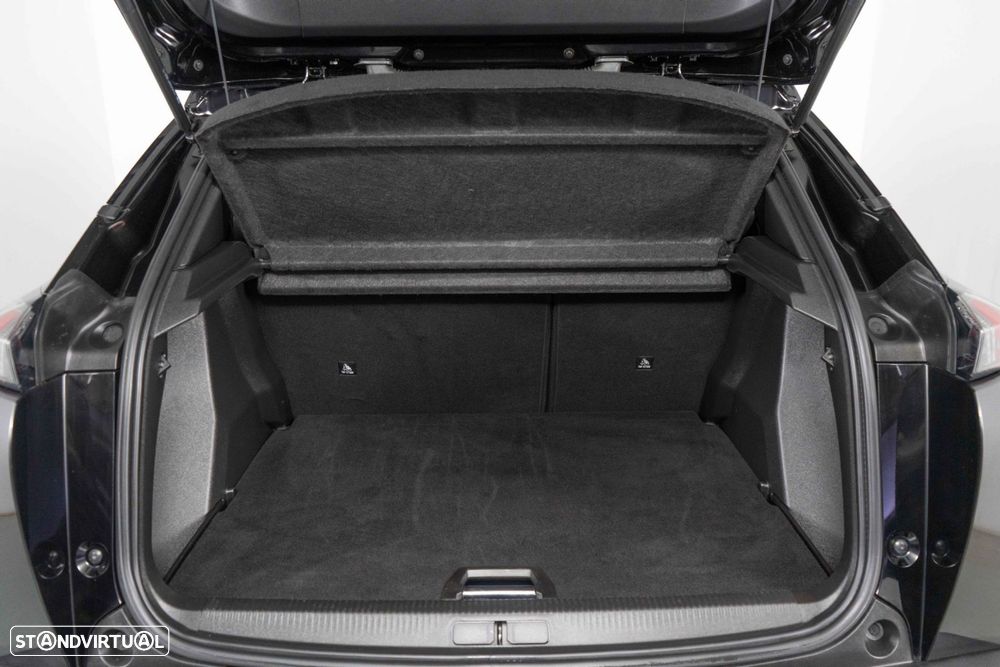 Peugeot 2008 1.2 PureTech GT EAT8 - 12