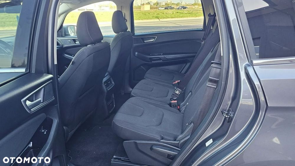 Ford S-Max - 32