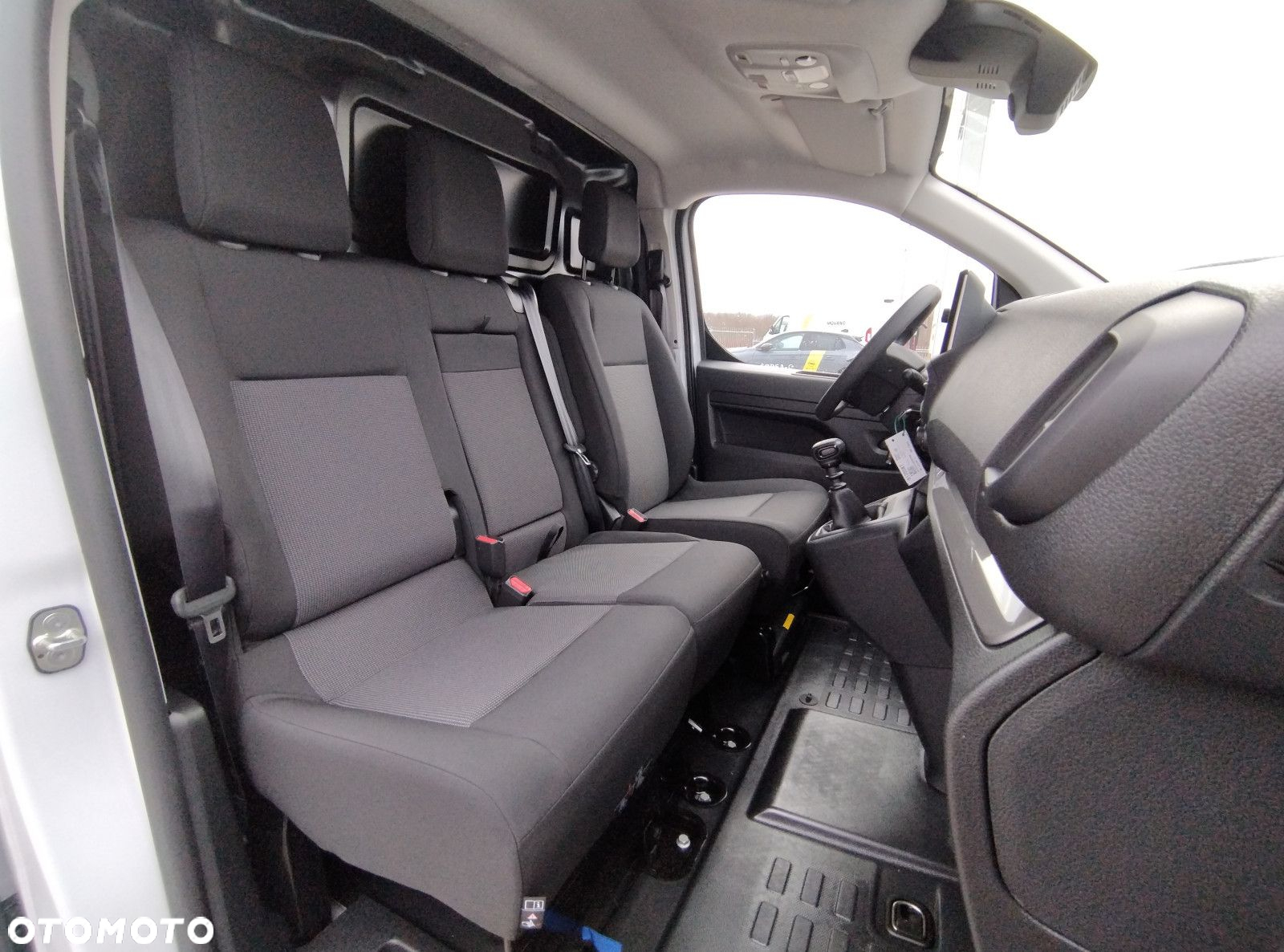 Opel vivaro Nowy Vivaro Furgon Long 2.0d 144 KM MT6 - 22
