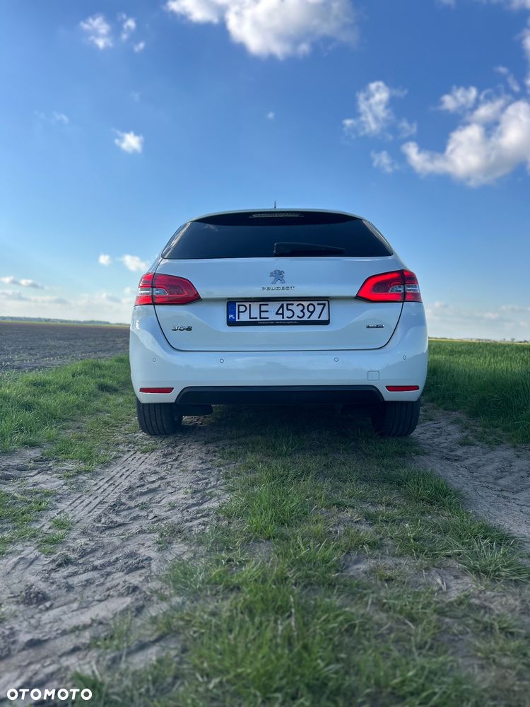Peugeot 308 ver-bluehdi-150-stop-start-allure - 5