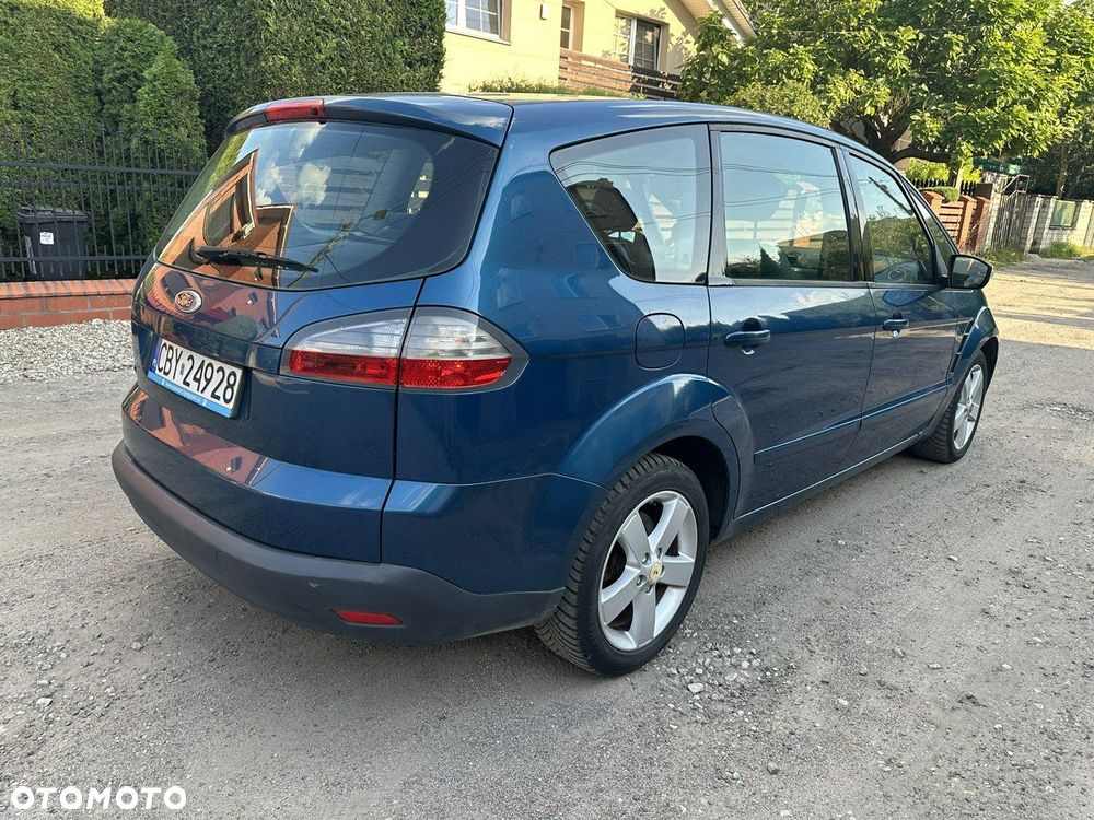 Ford S-Max - 9