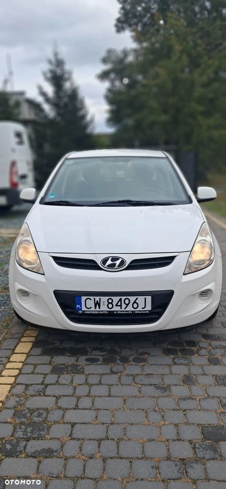 Hyundai I20 2011 photo 2
