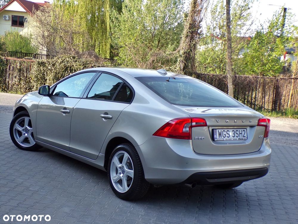 Volvo S60 D4 Summum - 14