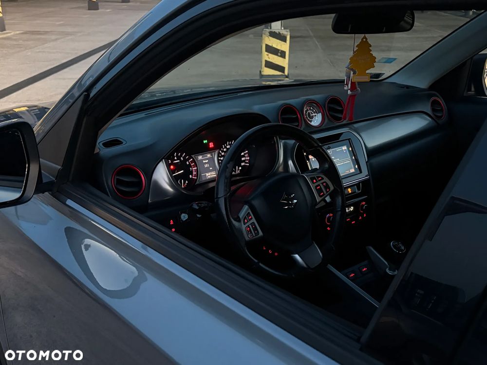 Suzuki Vitara - 17