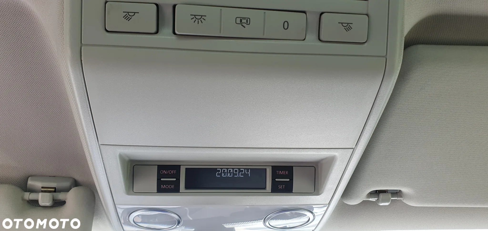 Volkswagen Caravelle 2.0 TDI L2 Comfortline - 11