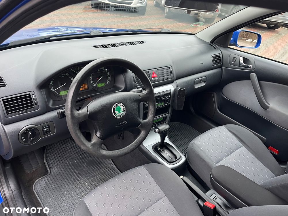 Skoda Octavia 1.6 Automatik Ambiente - 16