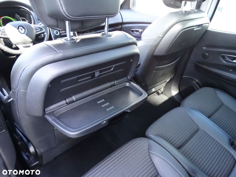 Renault Grand Scenic - 17