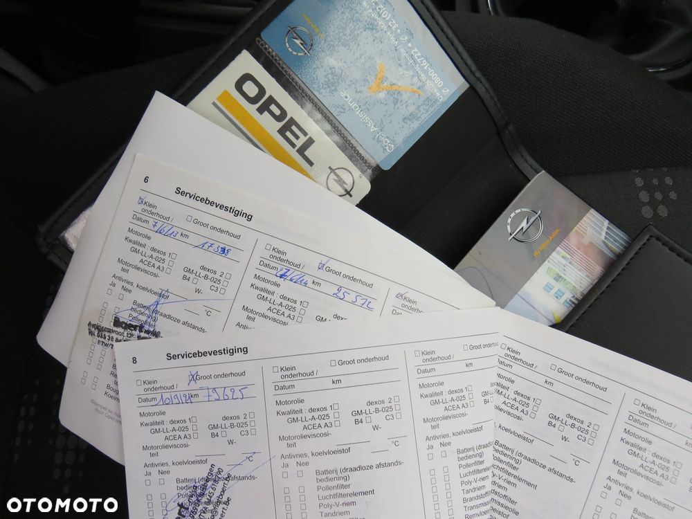 Opel Corsa 1.2 16V Cosmo - 40