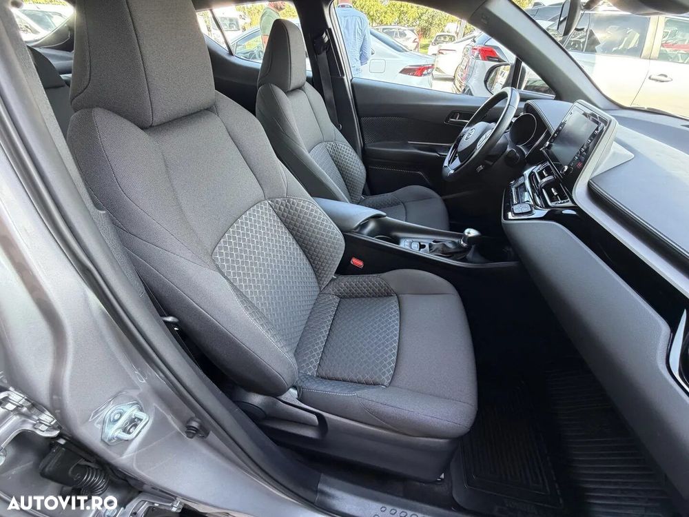 Toyota C-HR 1.8 HSD 122 CP 4x2 CVT Core - 15