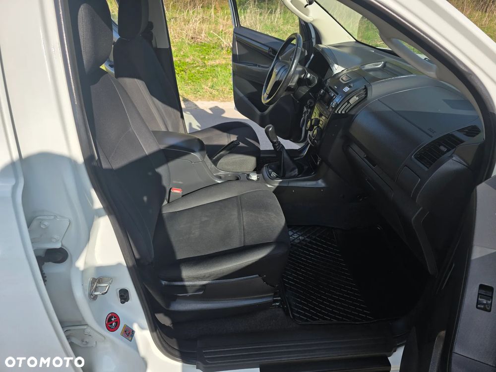 Isuzu D-Max 2.5 EC LS+ - 21