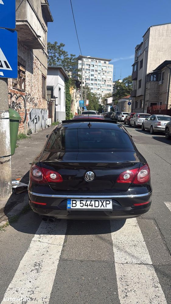 Volkswagen Passat CC - 11