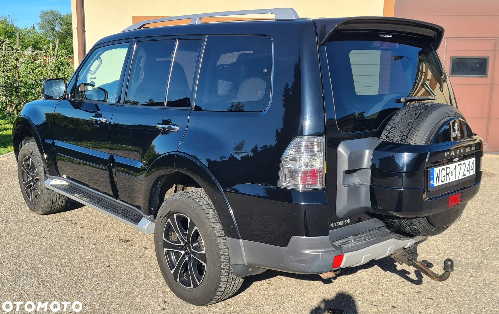 Mitsubishi Pajero - 8