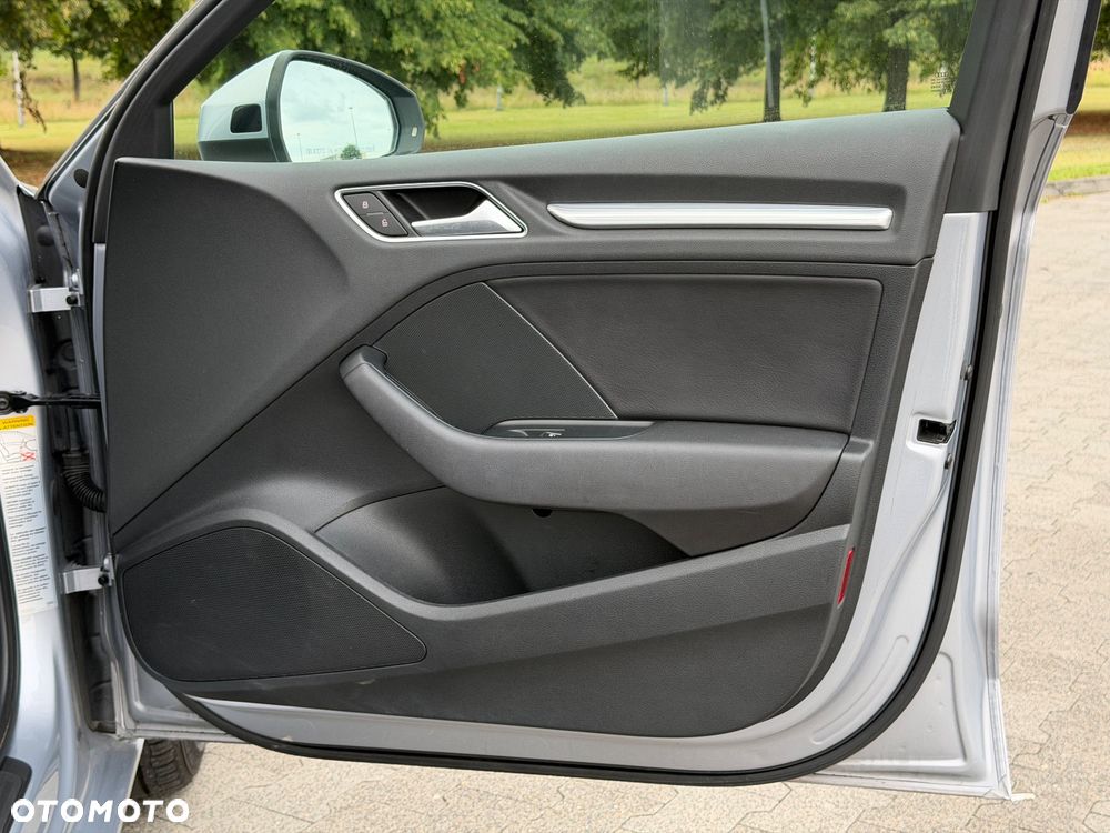 Audi A3 Limousine 1.8 TFSI S tronic Ambiente - 33