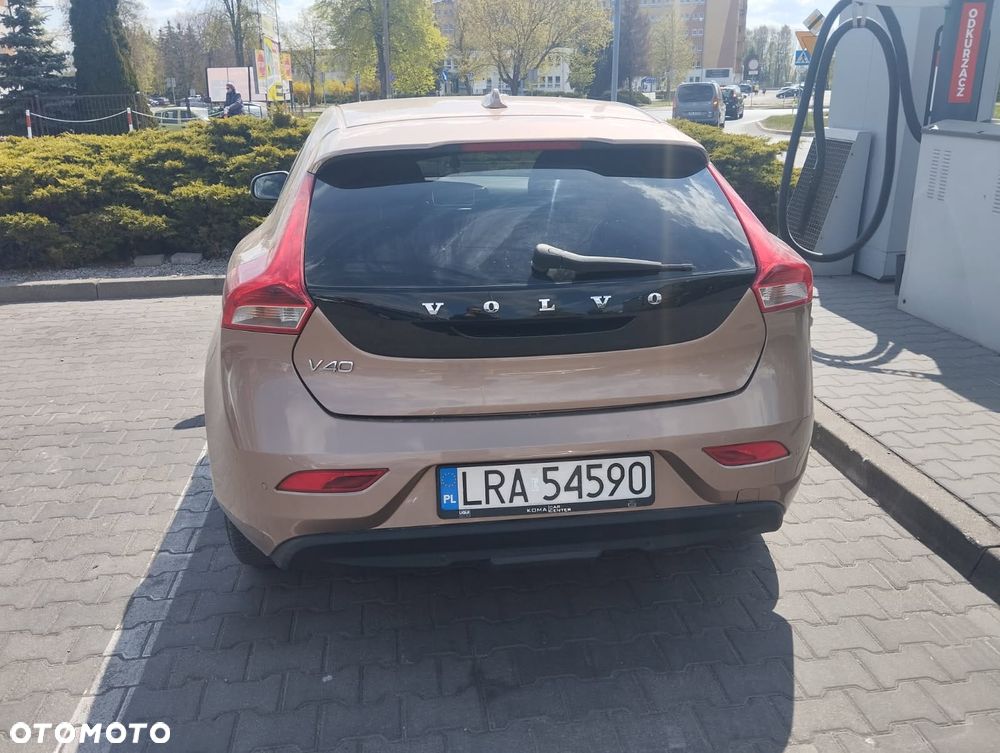 Volvo V40 D2 - 4