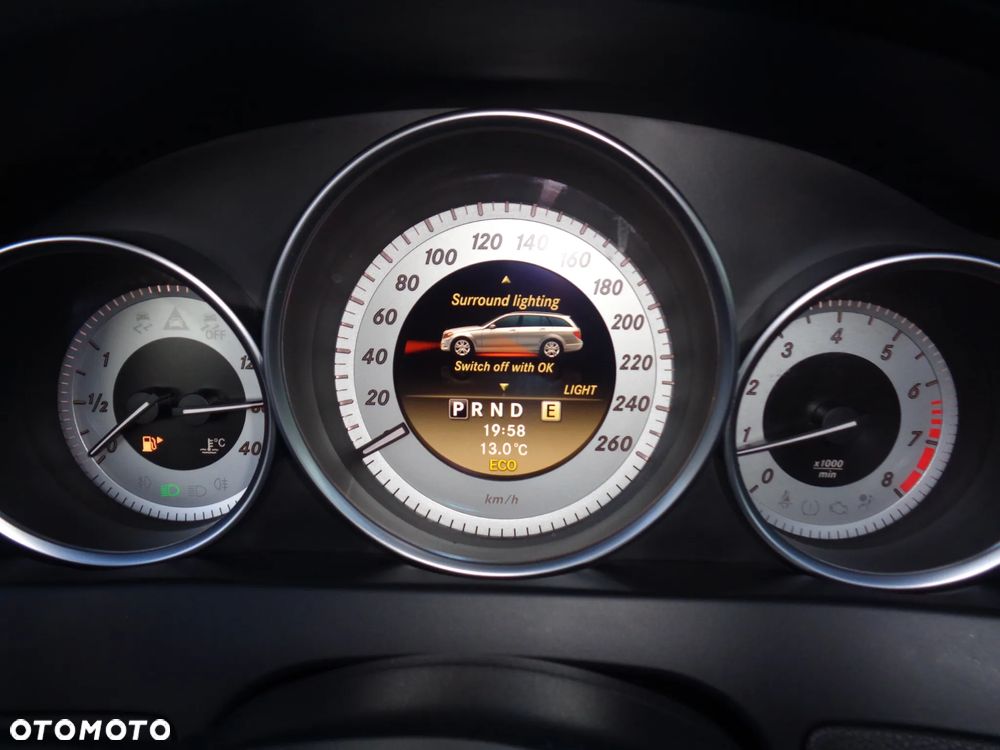 Mercedes-Benz Klasa C 200 (BlueEFFICIENCY) 7G-TRONIC Avantgarde - 34