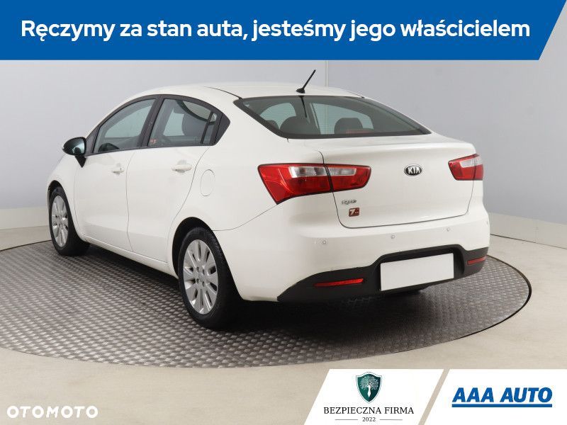 Kia Rio - 6