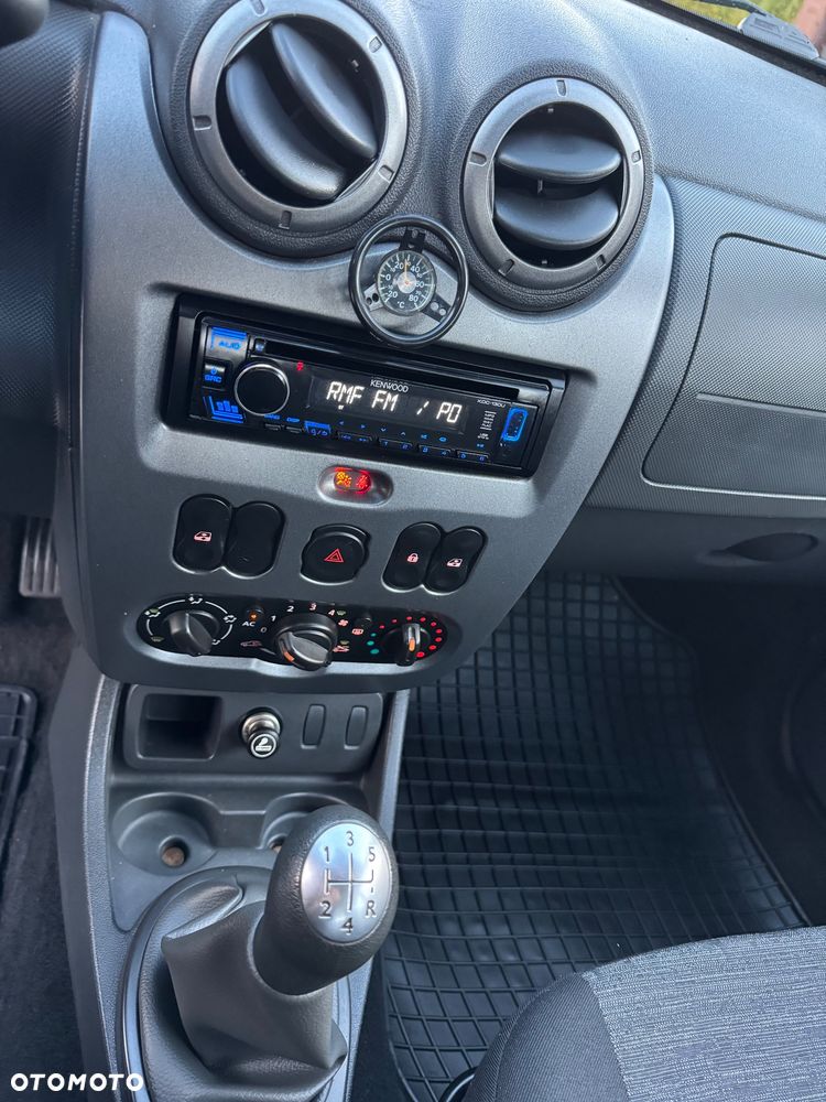 Dacia Duster 1.6 16V 105 4x2 Celebration - 20