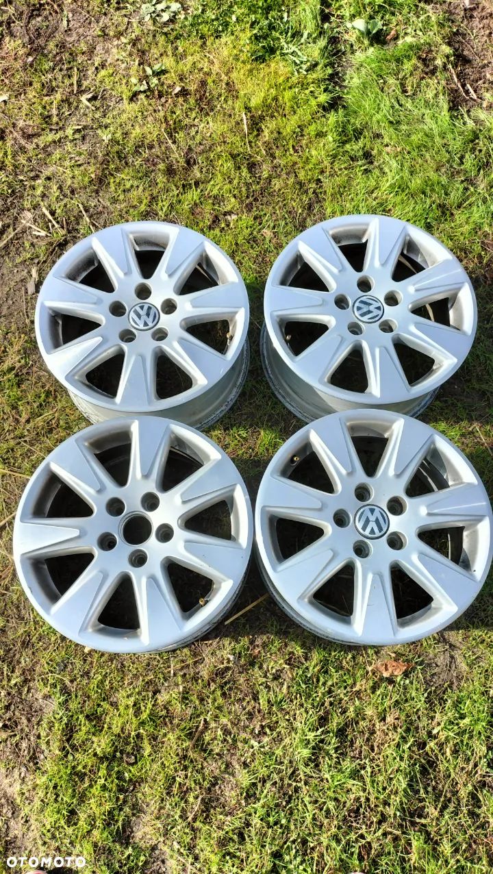 VW PASSAT 3C0601025AE FELGI ALUMINIOWE 15" ET45 ORYGINAŁ IDEALNE - 1