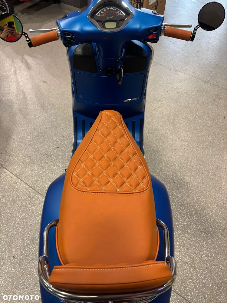 Vespa GTS - 11