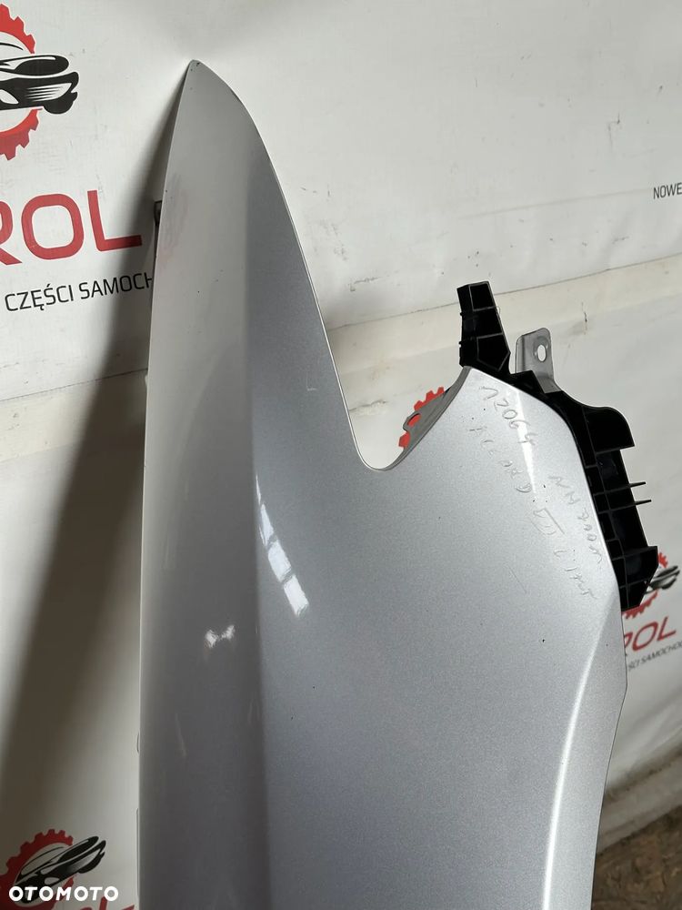 BŁOTNIK PRZEDNI PRAWY HONDA ACCORD VII LIFT NH700M - 2