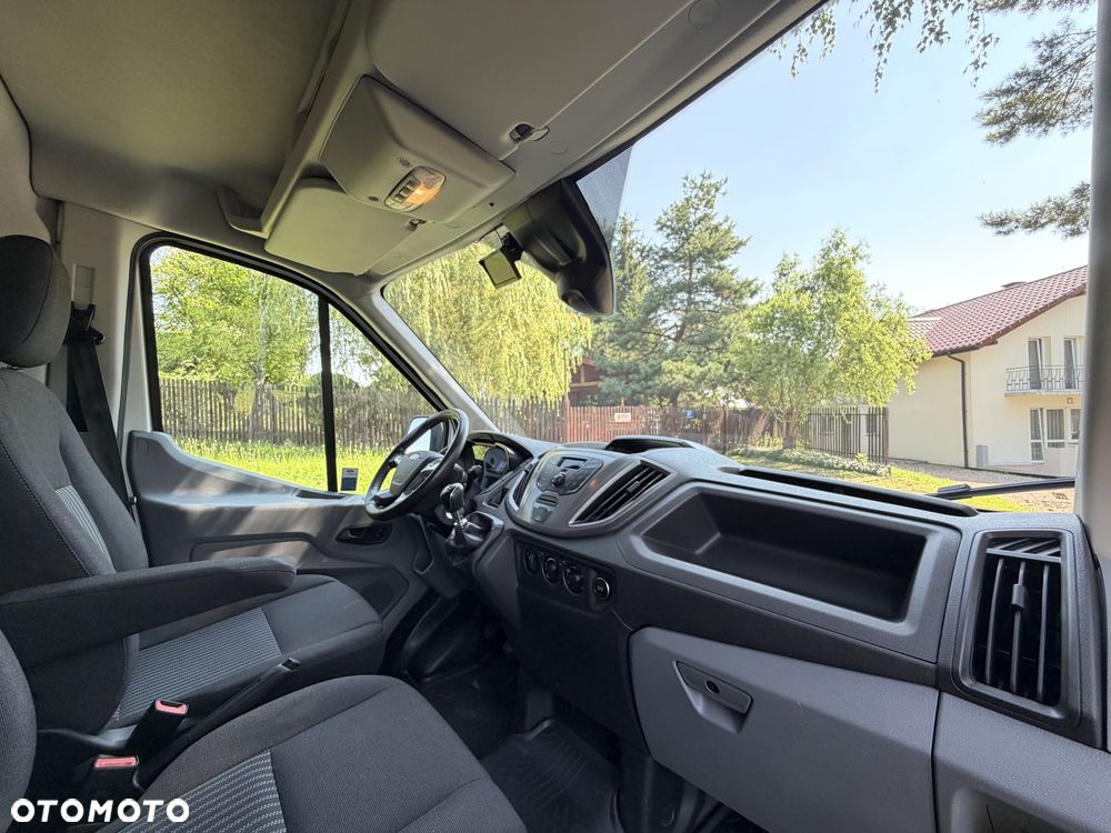 Ford Transit - 22