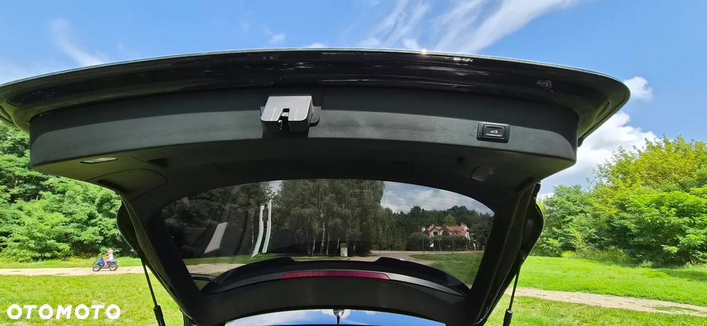 Audi A6 Avant 2.0 TDI Ultra S tronic - 12