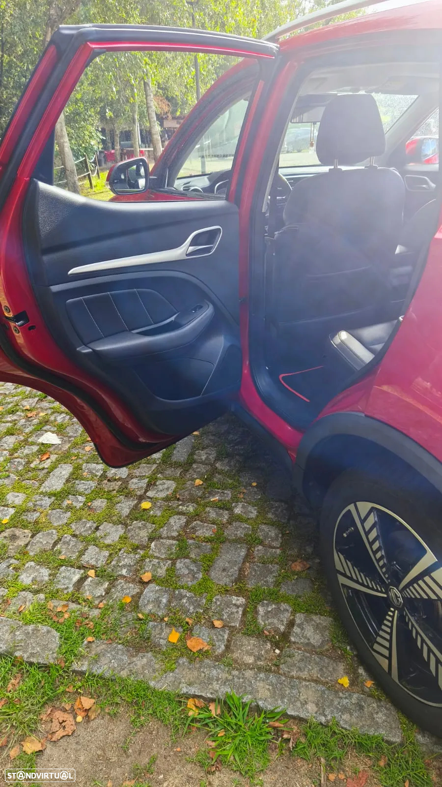 MG ZS EV 44.5 kWh Luxury - 30