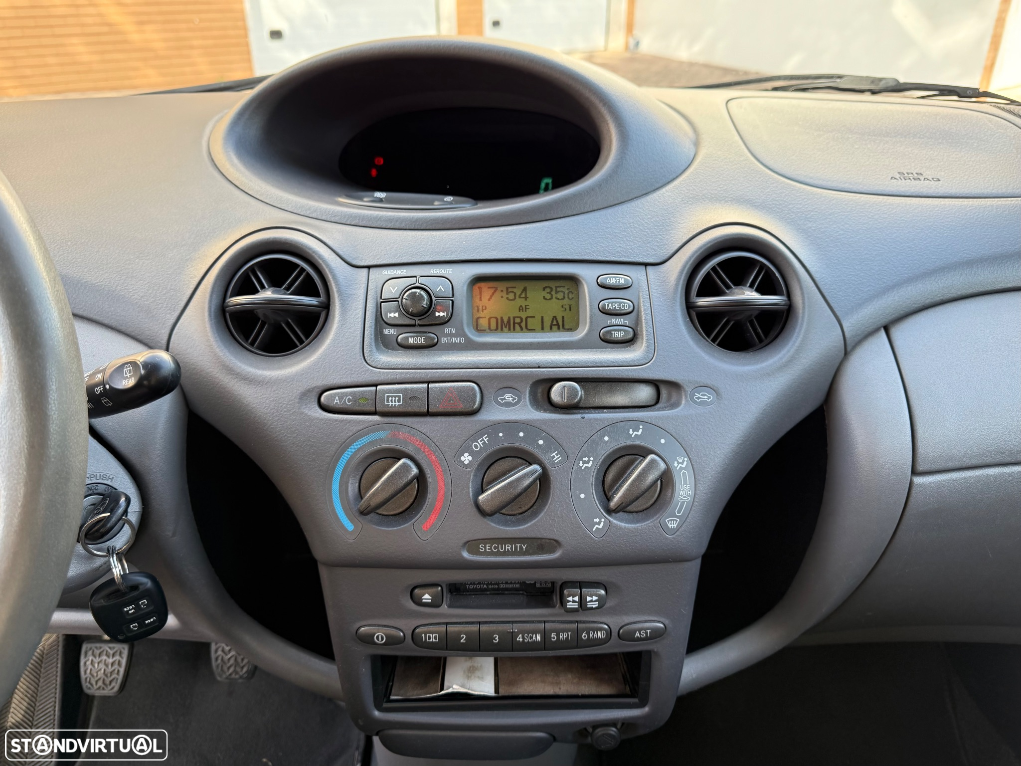 Toyota Yaris 1.0 Sol ABS+CD+AC - 21