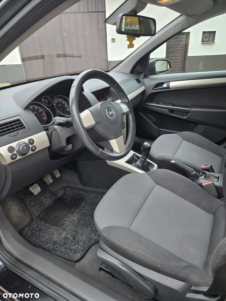Opel Astra - 22