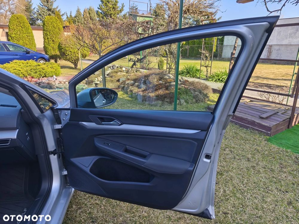 Volkswagen Golf 2.0 TDI Life - 26