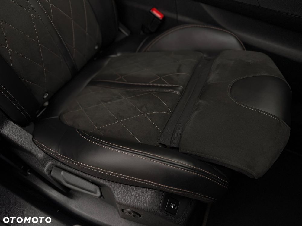Peugeot 3008 BlueHDi 180 Stop & Start EAT8 GT - 27