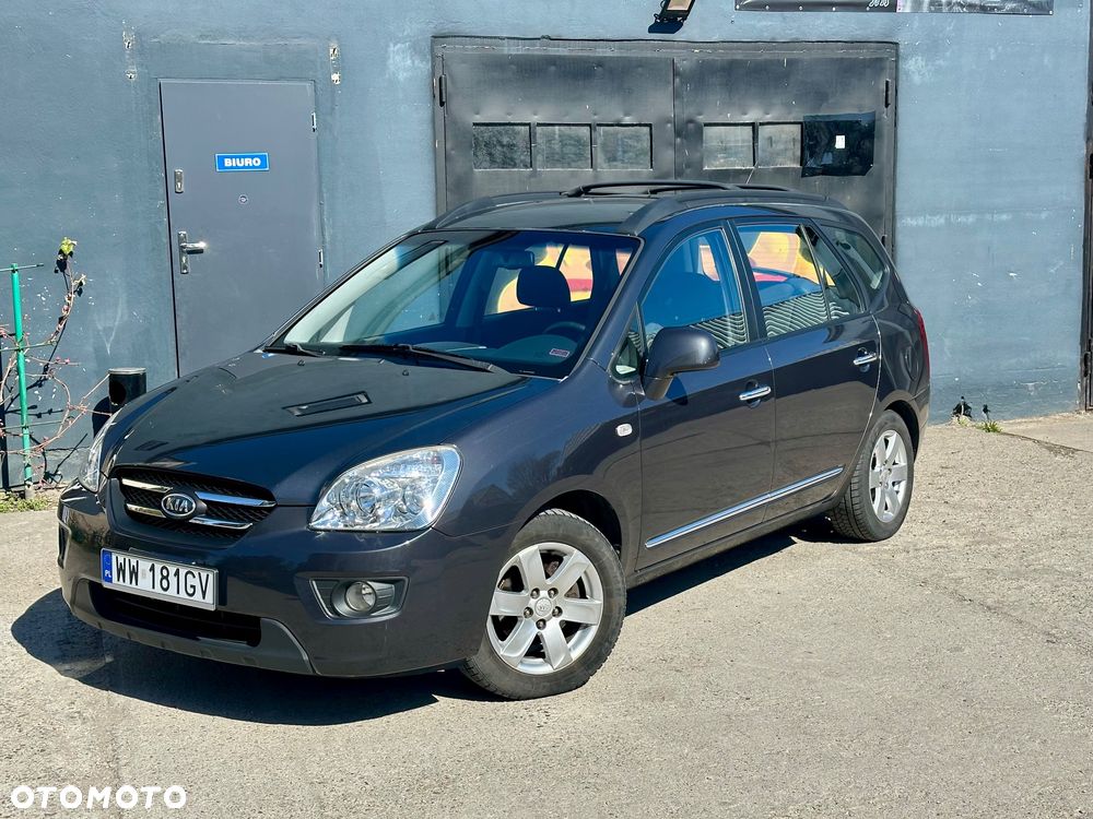 Kia Carens 2.0 CVVT Spirit - 2