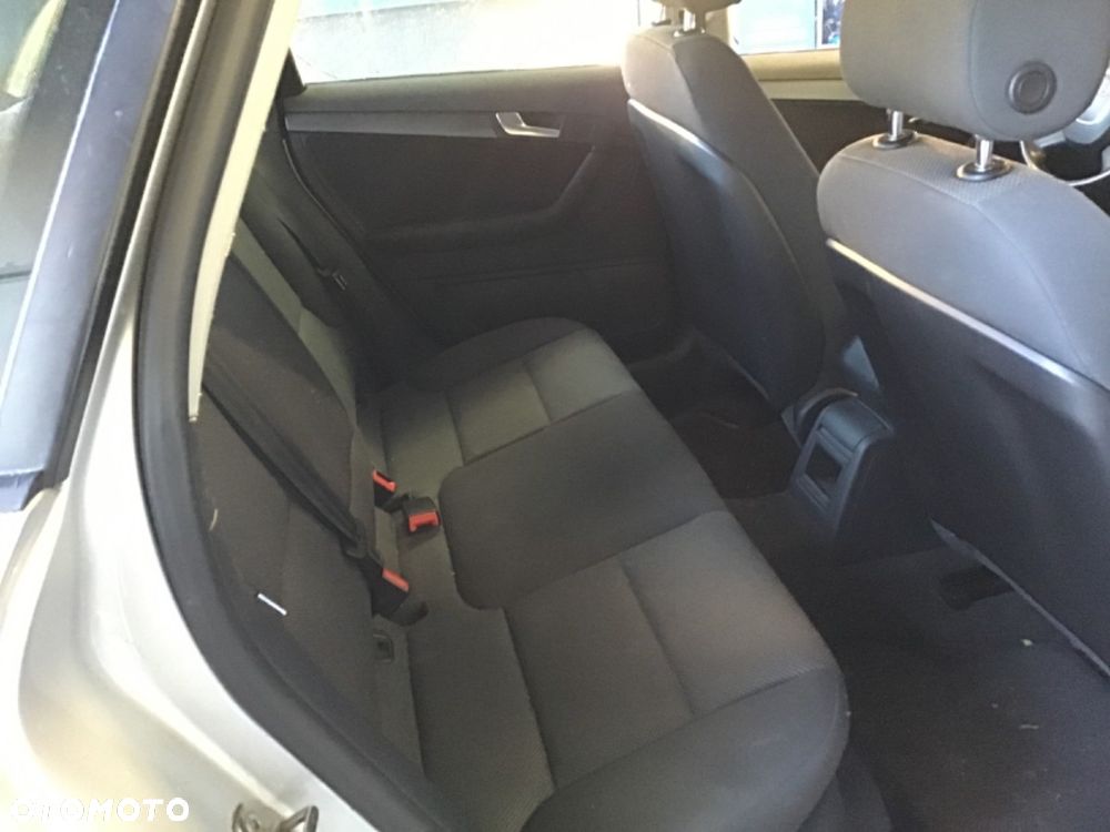 Audi A3 Sportback 1.6 TDI DPF Attraction - 9