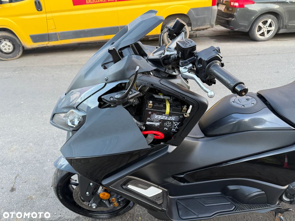 Yamaha Tmax - 27