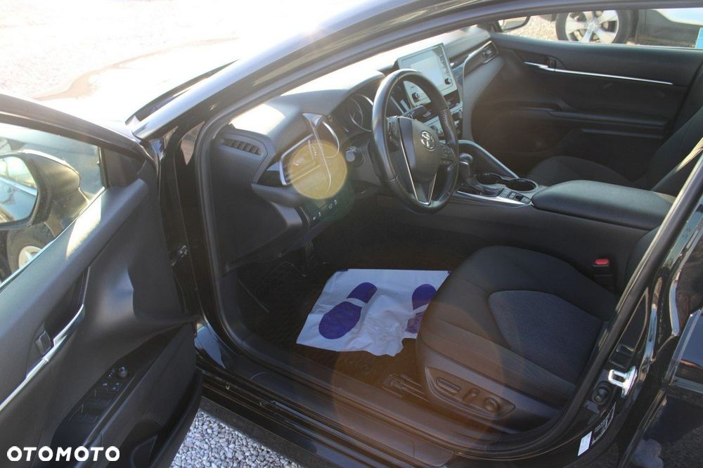 Toyota Camry - 14